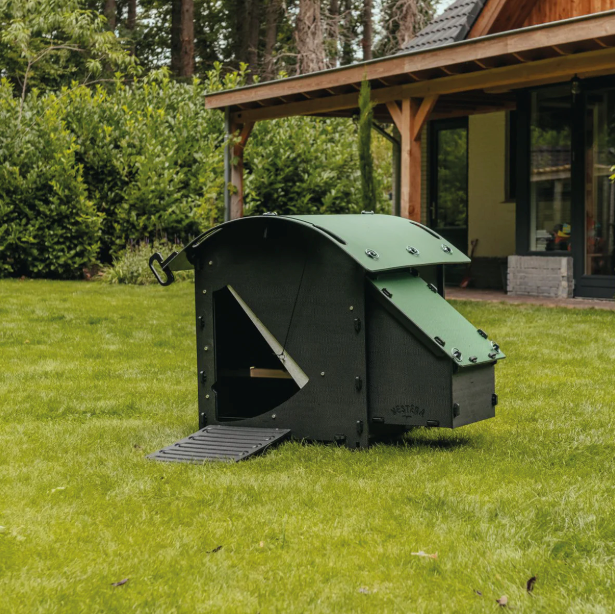 Poulailler plastique The House